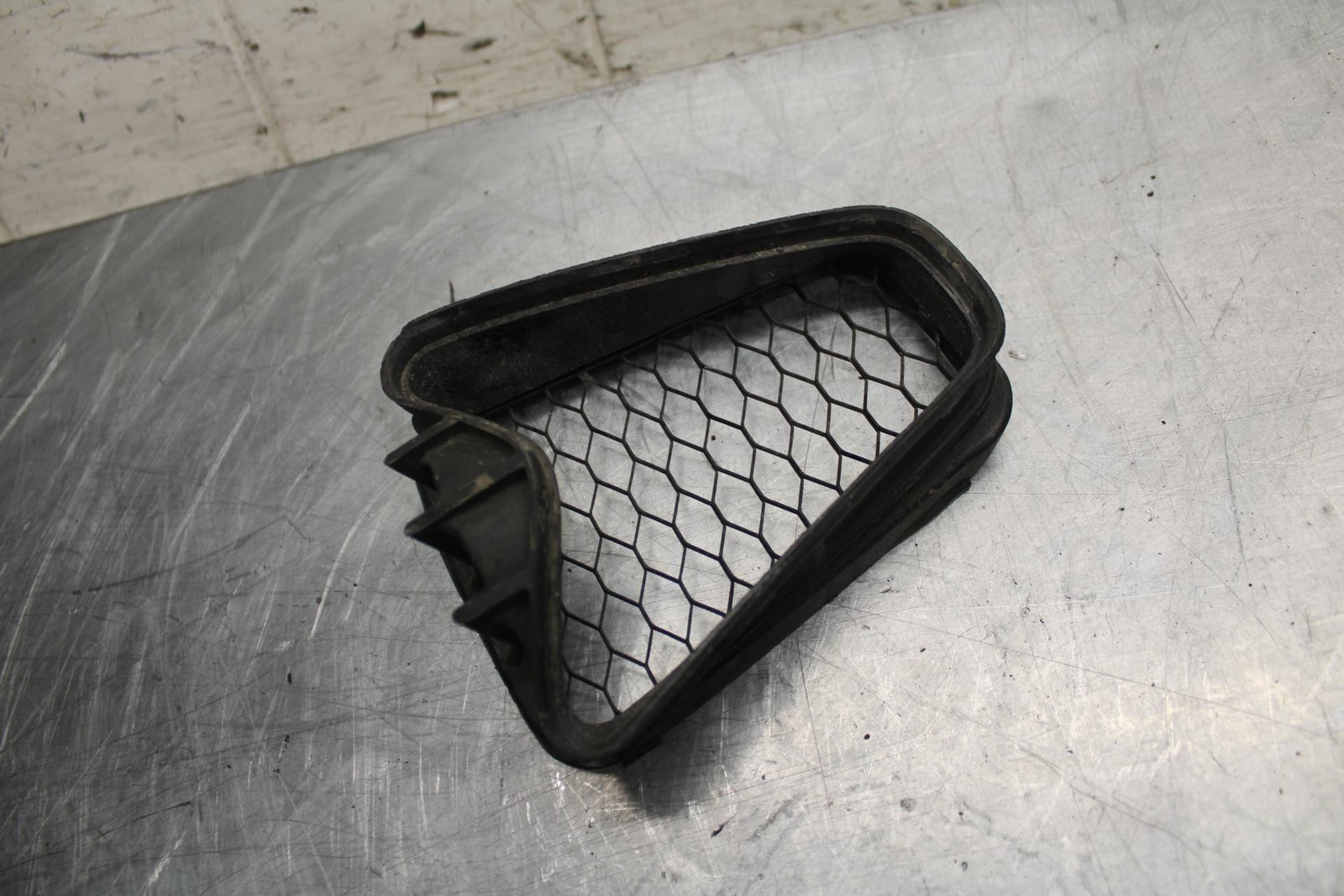 07-12 HONDA CBR600RR AIR INTAKE GRILL BB500