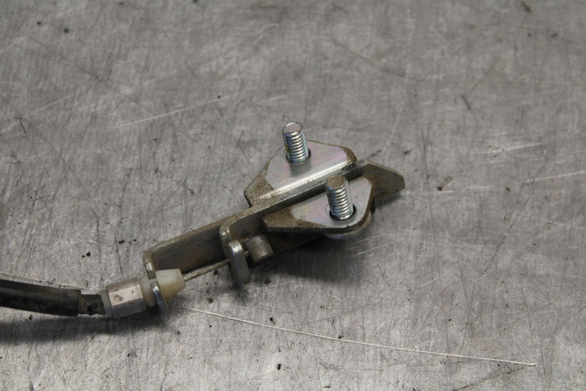 06-09 YAMAHA FZ6 REAR PASSENGER SEAT LATCH LOCK ASSEMBLY BB713