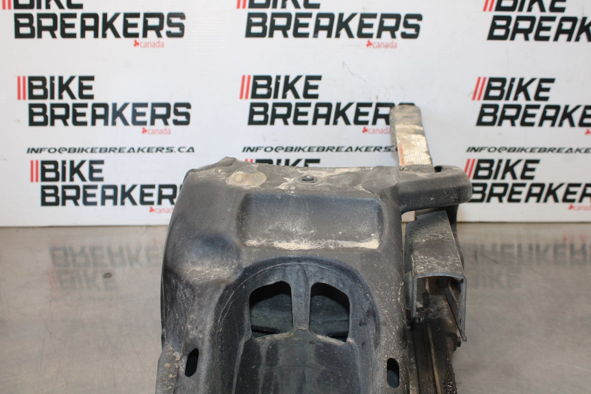 06-07 SUZUKI GSXR 600 REAR SWINGARM BACK SUSPENSION SWING ARM BB863