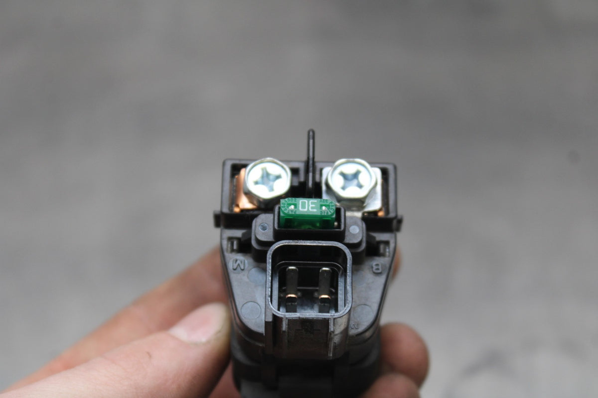 06-07 SUZUKI GSXR 600 ENGINE STARTER RELAY STARTING MOTOR SWITCH BB822