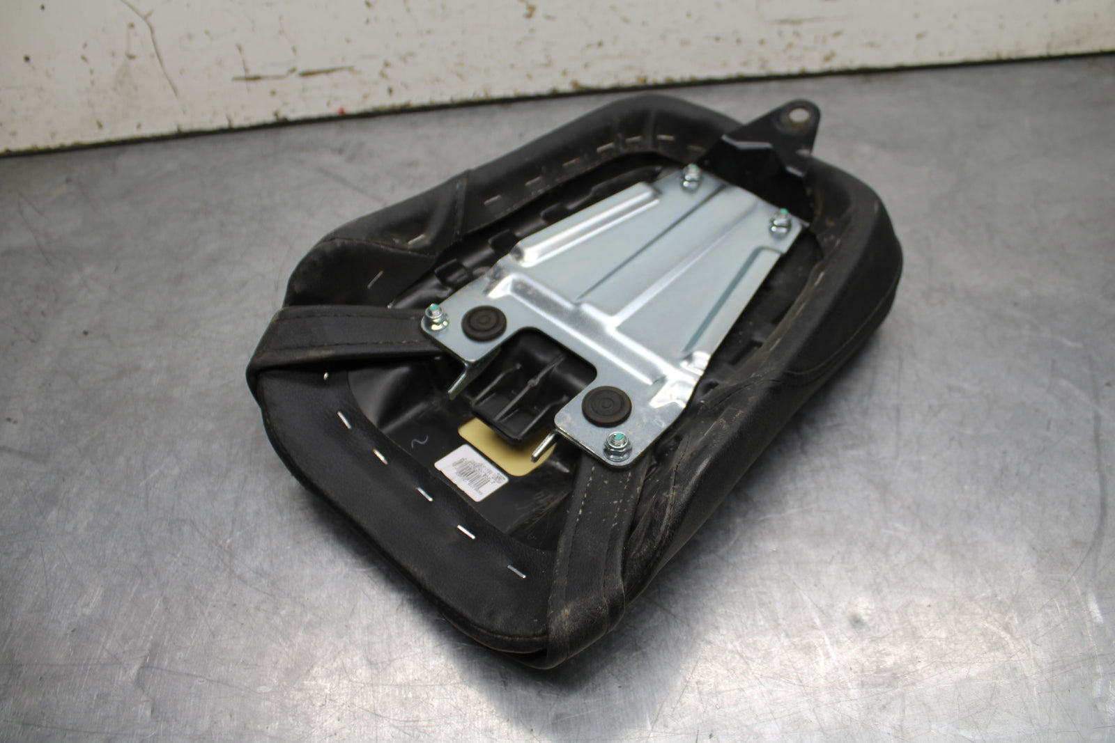 16-17 KAWASAKI VULCAN S 650 EN650 ABS REAR BACK PASSENGER SEAT BB731