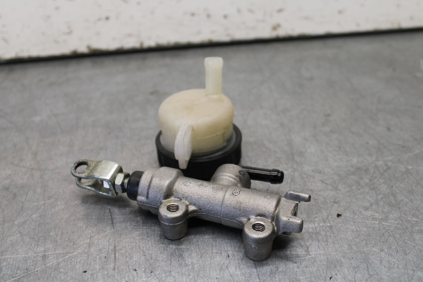 12-17 KAWASAKI ER-6N Z650 REAR BACK BRAKE MASTER CYLINDER W RESERVOIR BB709