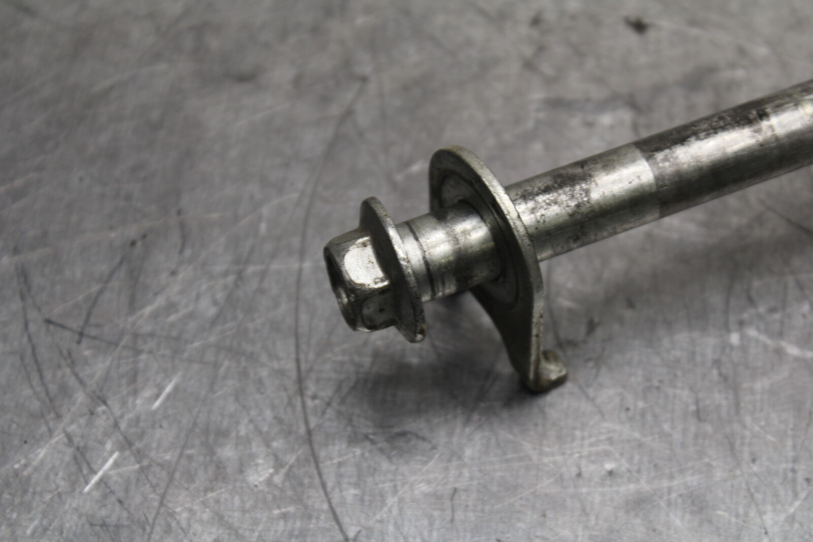 15-16 HONDA CB300F REAR AXLE BACK WHEEL RIM PIVOT BOLT AXEL BB740