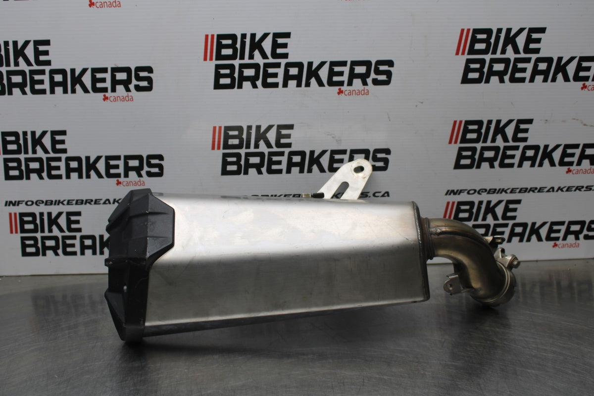 22 KAWASAKI NINJA 1000SX EXHAUST PIPE MUFFLER SLIP ON CAN SILENCER BB780
