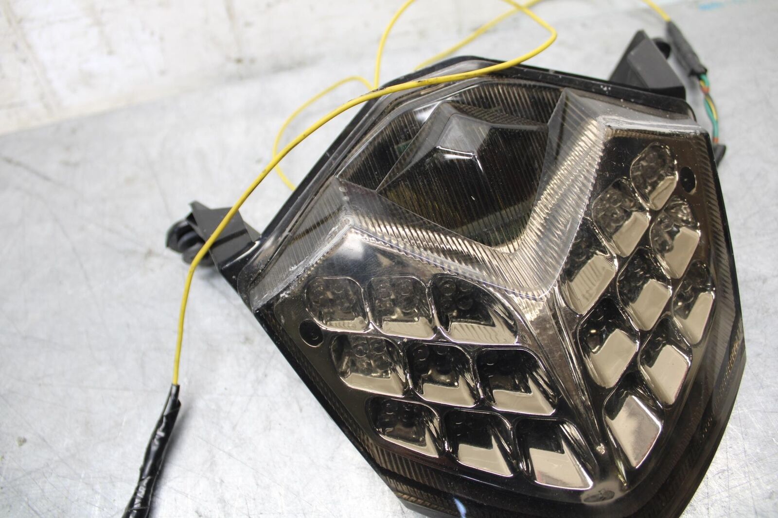 2008 Kawasaki Ninja ZX10R  AFTERMARKET INTEGRATED REAR TAIL TAILLIGHT BB524