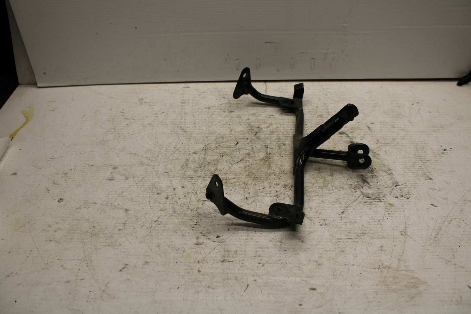 90-07 KAWASAKI ZZR 250 UPPER FAIRING MIRROR GAUGES STAY BRACKET BB298