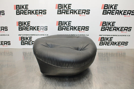 09 YAMAHA ROYAL STAR XVZ1300TF VENTURE REAR BACK PASSENGER SEAT BB151