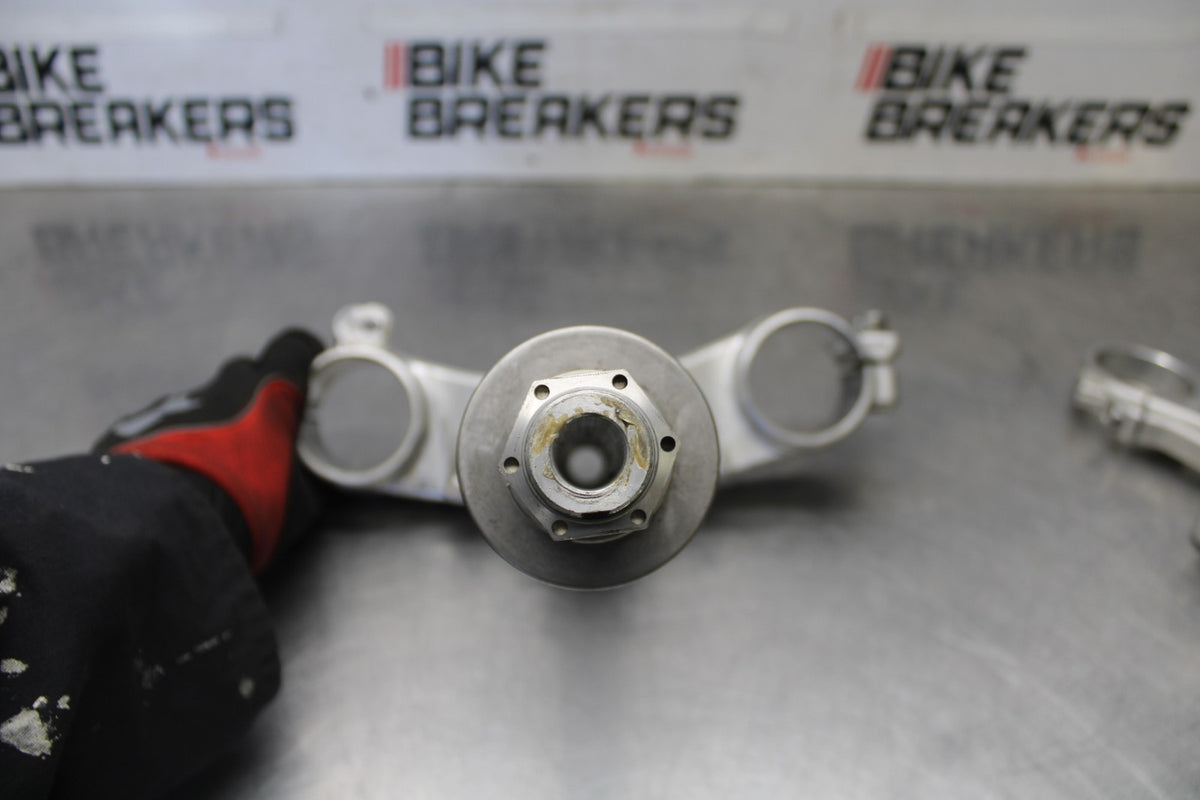 10-11 BMW S1000RR FRONT FORKS CLAMP LOWER TRIPLE TREE STEM BB941