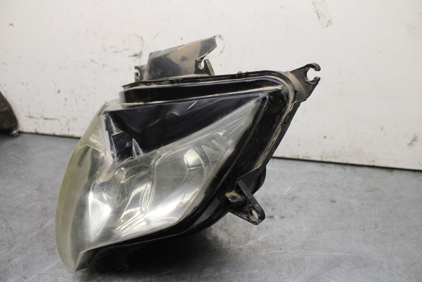 08-10 SUZUKI GSXR 600 FRONT HEADLIGHT HEAD LIGHT LAMP  BB721