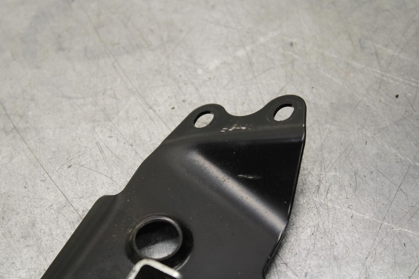 20-21 YAMAHA XSR900 ENGINE MOUNT MOTOR BRACKET BB599