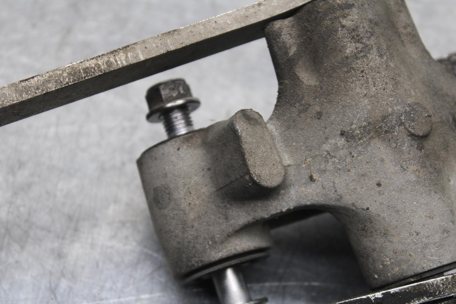 09-12 KAWASAKI NINJA ZX6R REAR DOGBONE SHOCK LINKAGE LINK BB617