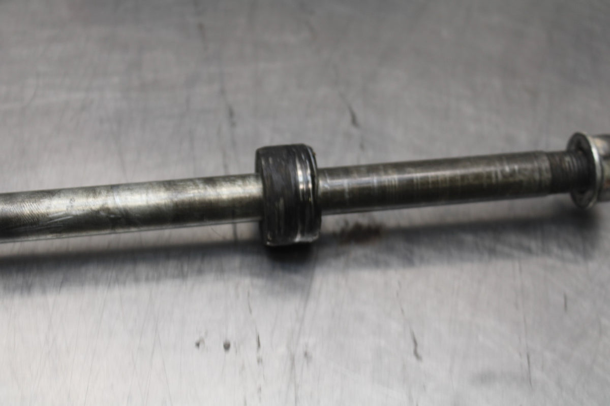 02 KAWASAKI VULCAN 800 VN800B CLASSIC REAR AXEL  BB862