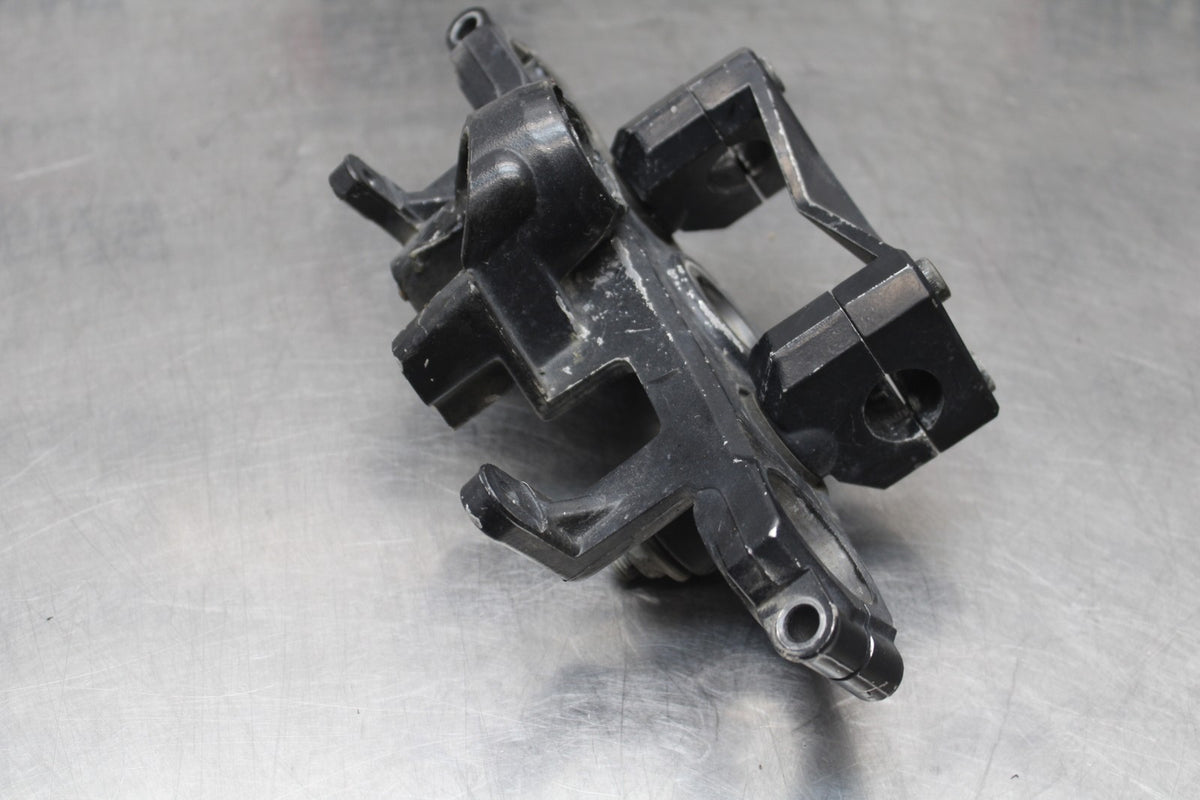 06 KAWASAKI Z750 FORKS UPPER TRIPLE TREE CLAMP BB837