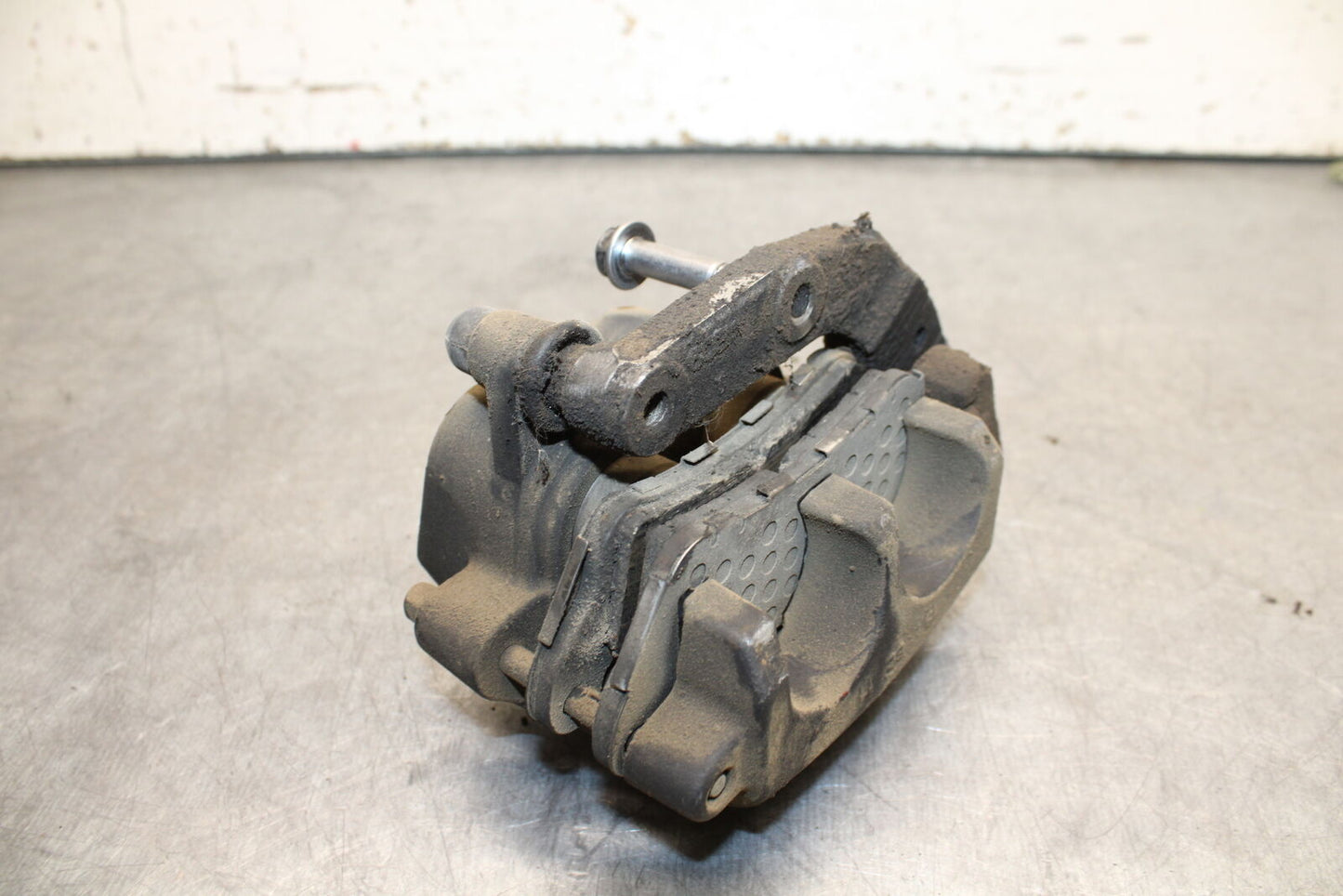 16-17 KAWASAKI VULCAN S 650 EN650 ABS RIGHT FRONT BRAKE CALIPER BB731