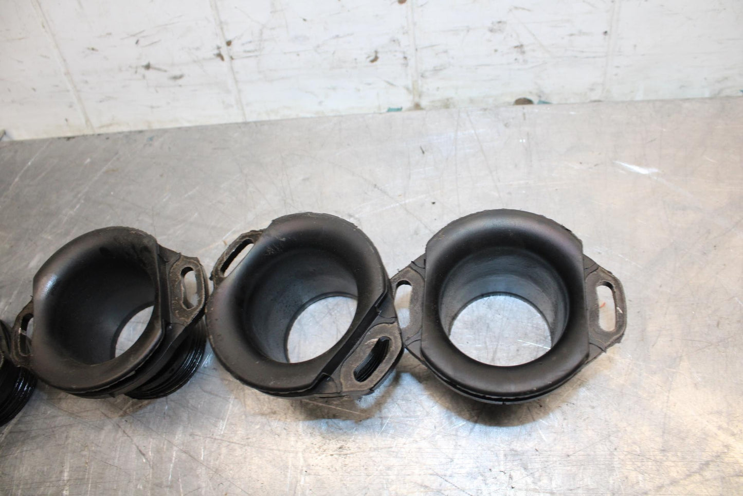 03 KAWASAKI ZX12R AIRBOX INTAKE VELOCITY STACKS BB472