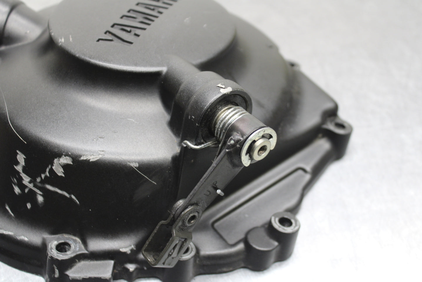 03-05 YAMAHA YZF R6  CLUTCH SIDE ENGINE MOTOR COVER BB132