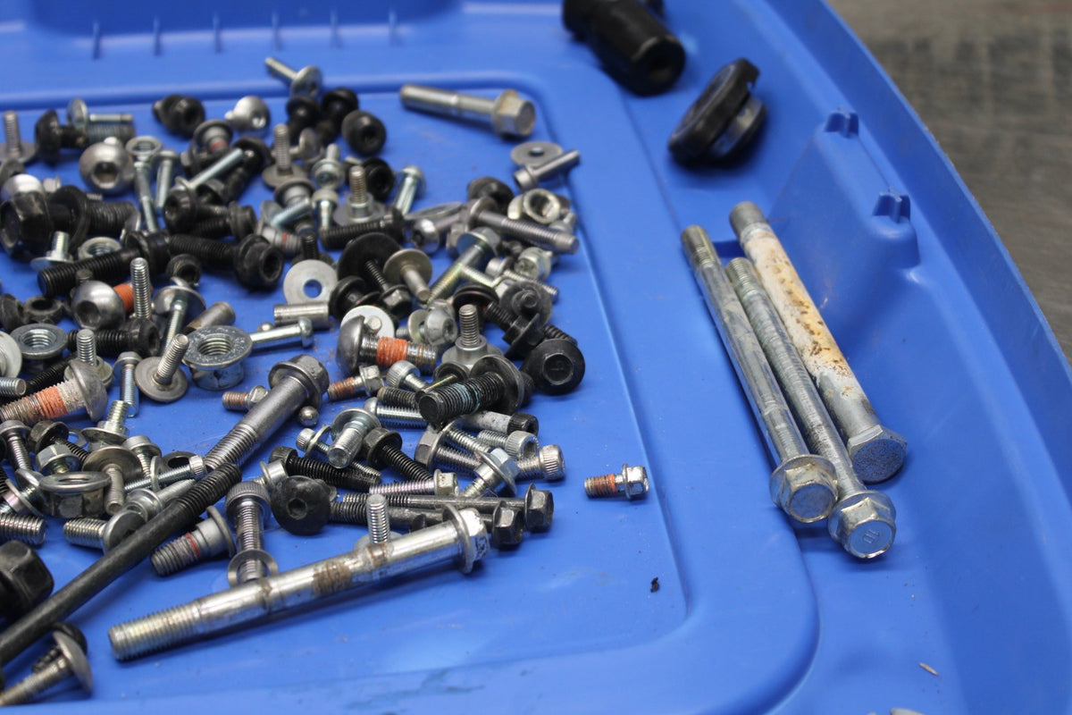 22-25 YAMAHA YZF R7 MOUNTING BOLTS HARDWARE SCREWS BB940