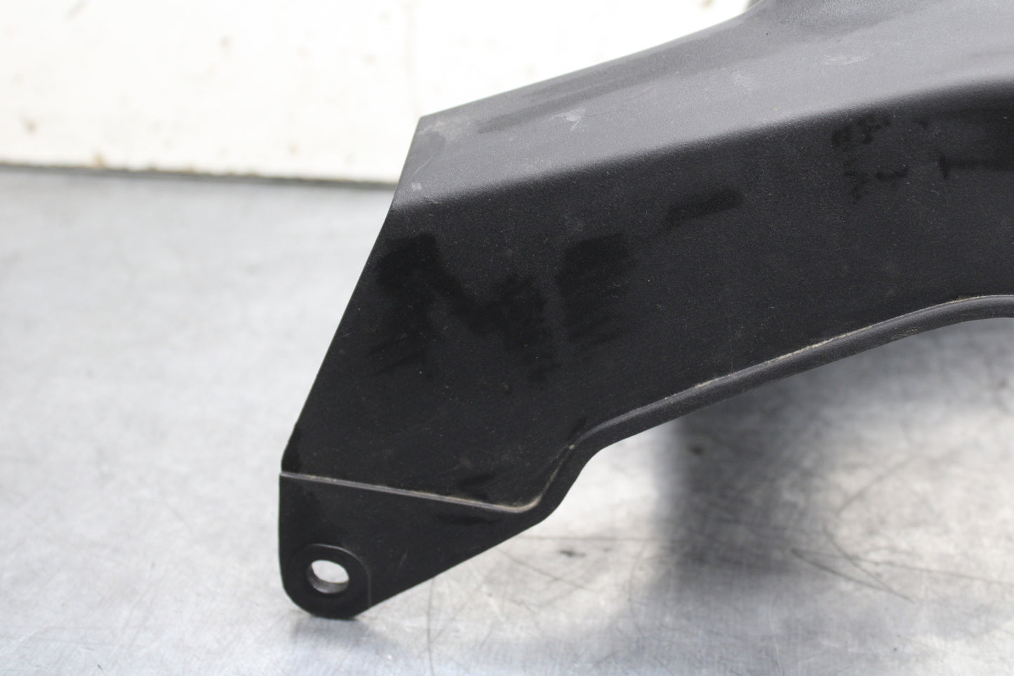 15-16 HONDA CB300F REAR BACK DRIVE CHAIN GUARD COVER SHIELD BB740