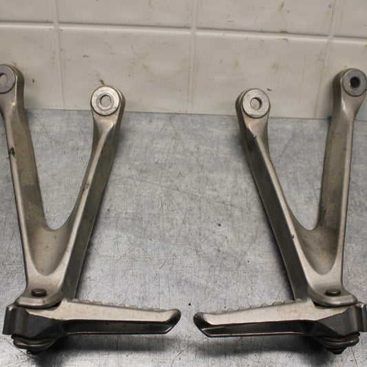 2008 Honda CBR1000RR RIGHT LEFT PASSENGER FOOTPEGS PAIR BB579
