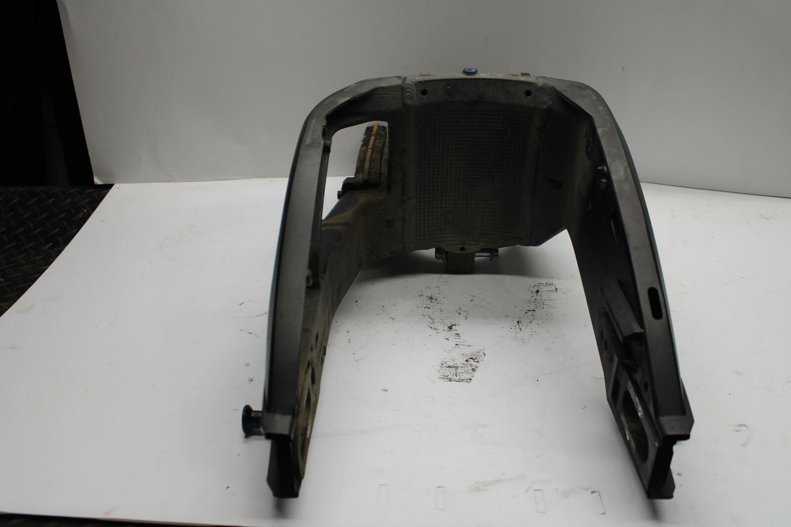 11-21 SUZUKI GSXR600 REAR SWINGARM BACK SUSPENSION SWING ARM BB252