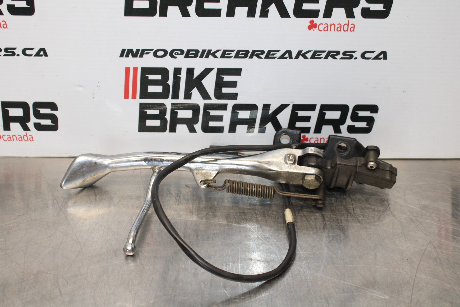 05 TRIUMPH ROCKET III KICKSTAND SIDE KICK STAND BB186