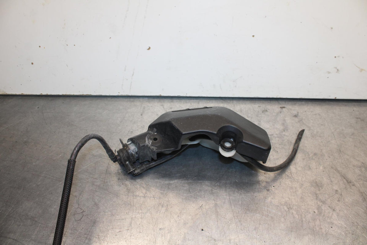 2014 Yamaha FZ09 COOLANT WATER TANK RESERVOIR BOTTLE 1RC-21871-00-00 BB81
