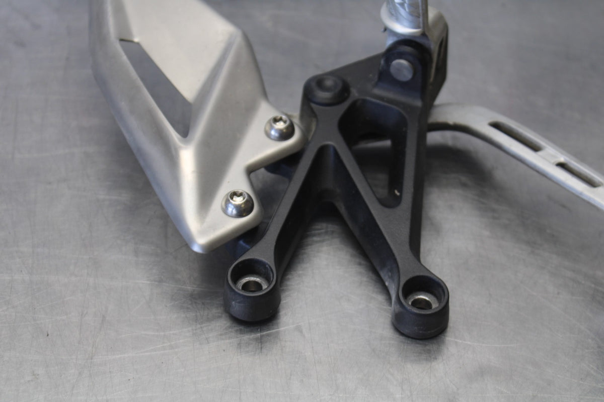 20 TRIUMPH STREET TRIPLE 765 LEFT REARSET REAR SET FOOT PEG REST STOP  BB864