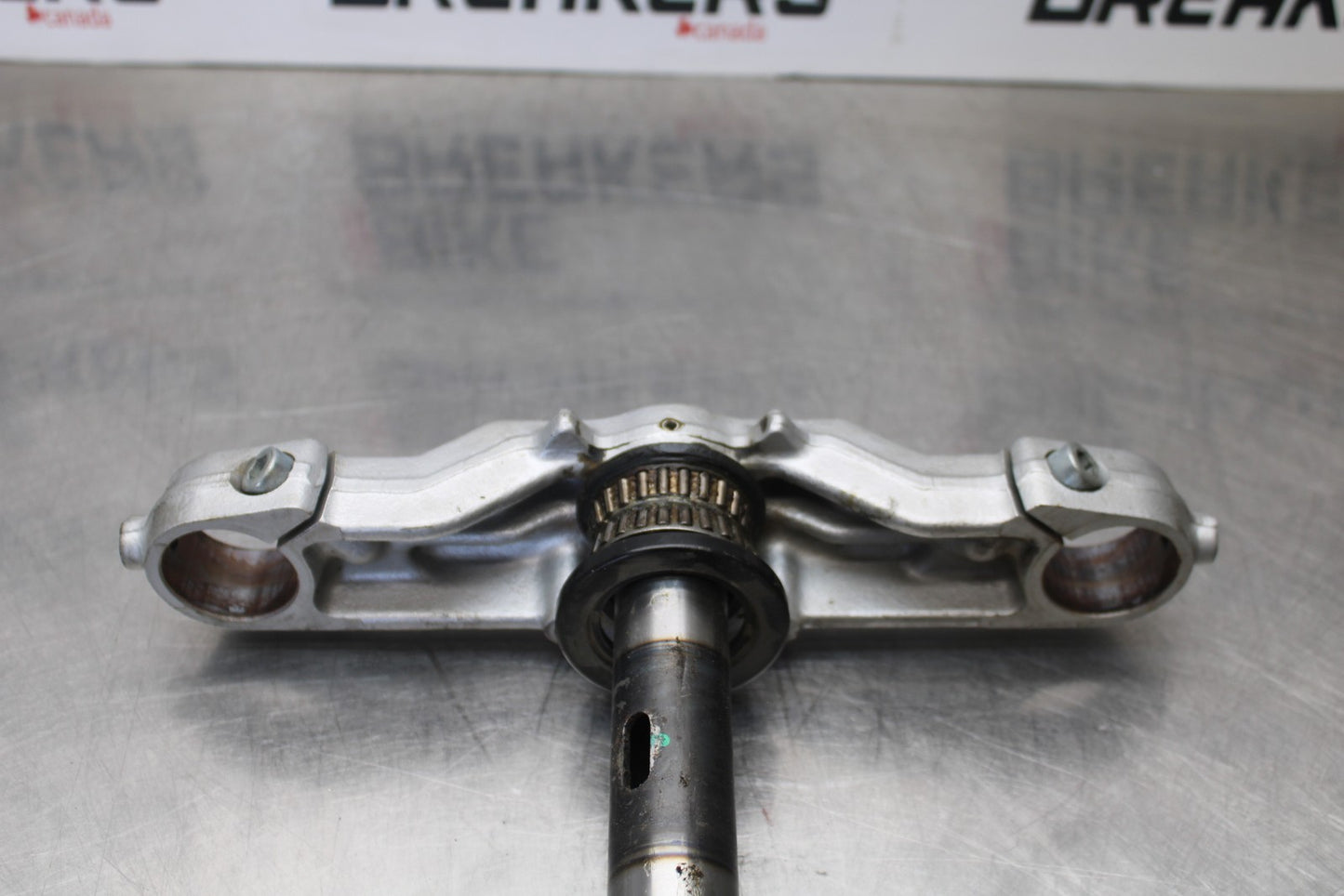 03-08 KAWASAKI VULCAN 1600 FRONT FORKS CLAMP LOWER TRIPLE TREE STEM BB196