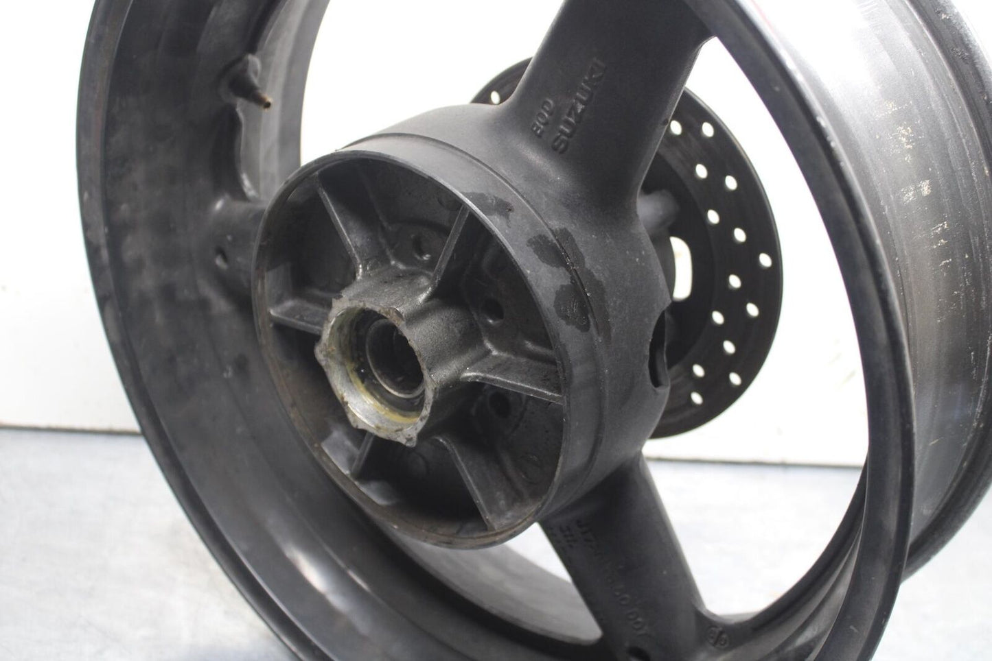 1999 Suzuki GSXR600 REAR WHEEL AND ROTOR BACK BRAKE DISC BB608