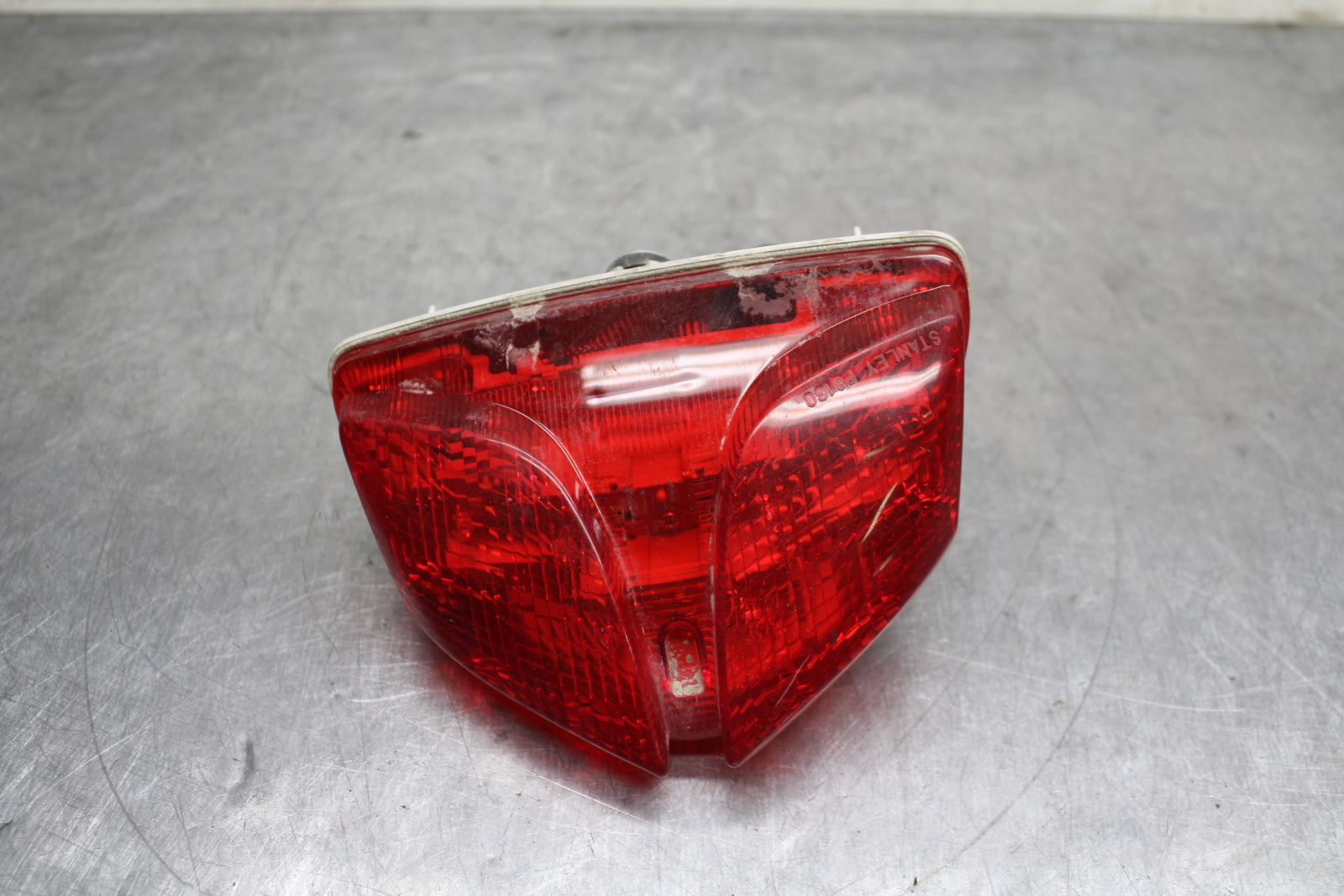 11-17 SUZUKI GSXR600 REAR TAIL TAILLIGHT BACK BRAKE LIGHT BB132