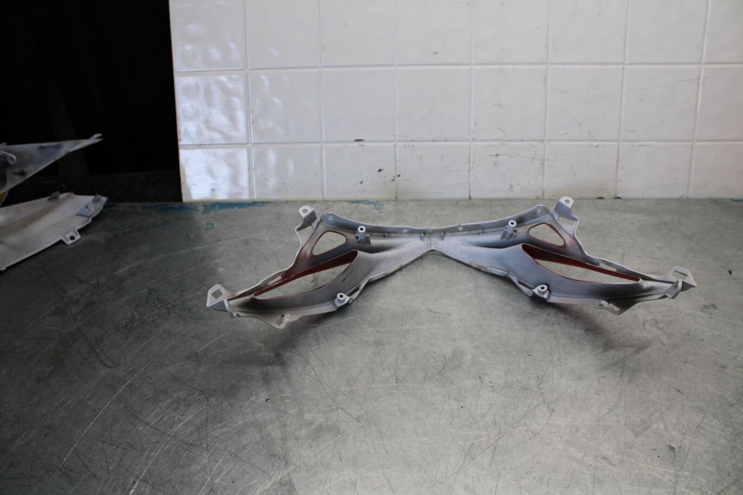 15-21 SUZUKI GSXR600 FRONT CENTER NOSE FAIRING COWL SHROUD BB437