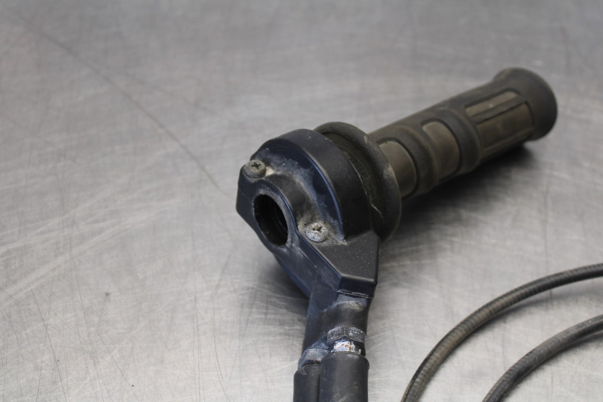 06 KAWASAKI KLR650 THROTTLE CABLE LINE HOUSING GUIDE BB919