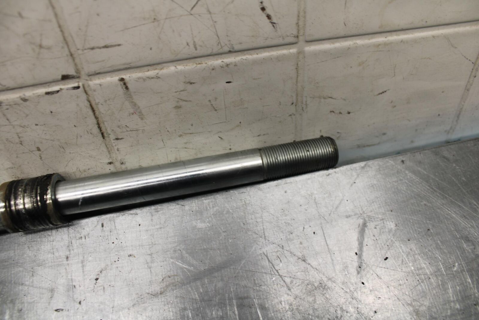 15-17 KAWASAKI EX 650 NINJA  EX 650 ABS FRONT WHEEL RIM AXLE PIVOT BOLT BB494