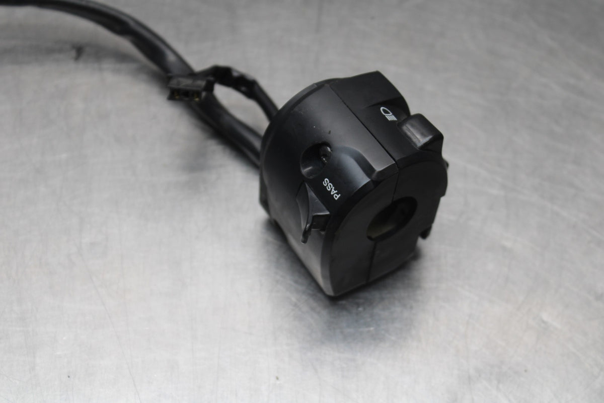 18-26 KAWASAKI Z400 LEFT CLIP ON HANDLE HORN SIGNALS SWITCH SWITCHES BB852