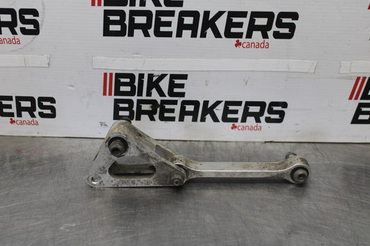 03 YAMAHA YZF R1 REAR DOGBONE SHOCK LINKAGE LINK BB895