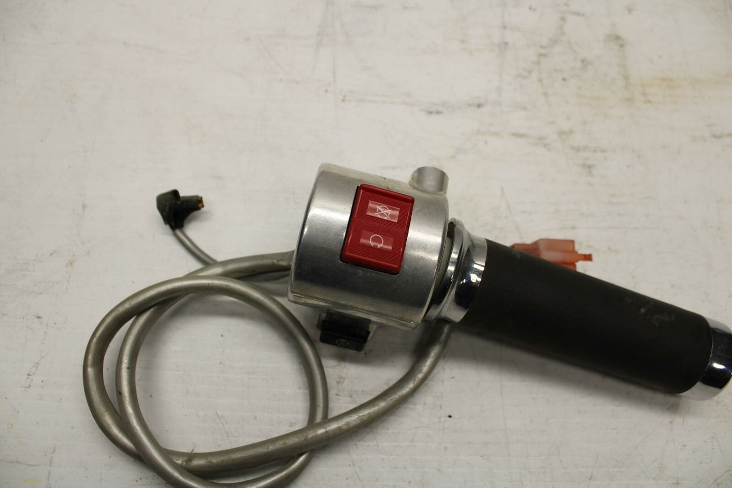 05-07 HONDA VTX1800F2 RIGHT CLIP ON HANDLE KILL OFF START SWITCH SWITCHES BB351