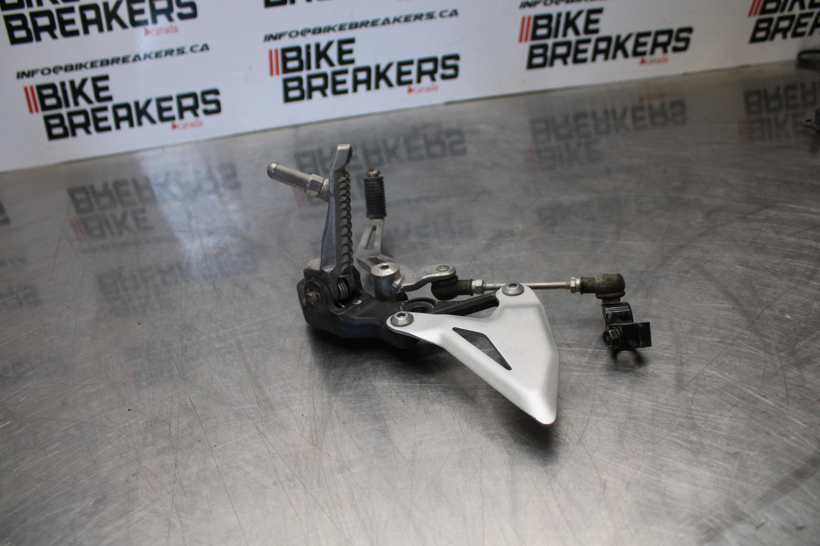 18-23 KAWASAKI NINJA 400 EX400 ABS LEFT REARSET REAR SET FOOT PEG REST BB177