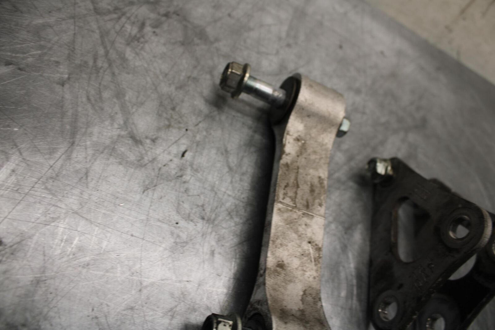 11-21 SUZUKI GSXR750 REAR DOGBONE SHOCK LINKAGE LINK BB492