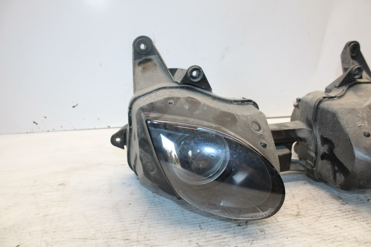 07-08 KAWASAKI NINJA ZX6R FRONT HEADLIGHT HEAD LIGHT LAMP BB274
