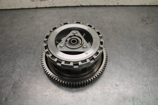 22-24 INDIAN CHIEF BOBBER DARK HORSE COMPLETE CLUTCH W PLATES BASKET HUB BB717