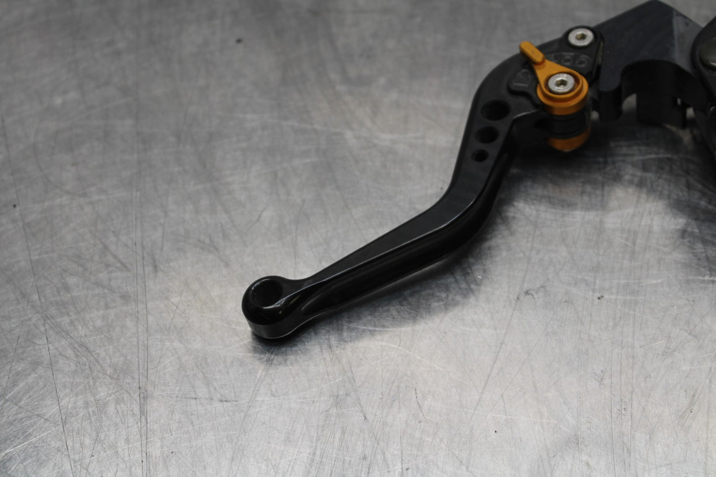 06-07 SUZUKI GSXR 600 CLUTCH PERCH MOUNT WITH LEVER  BB178