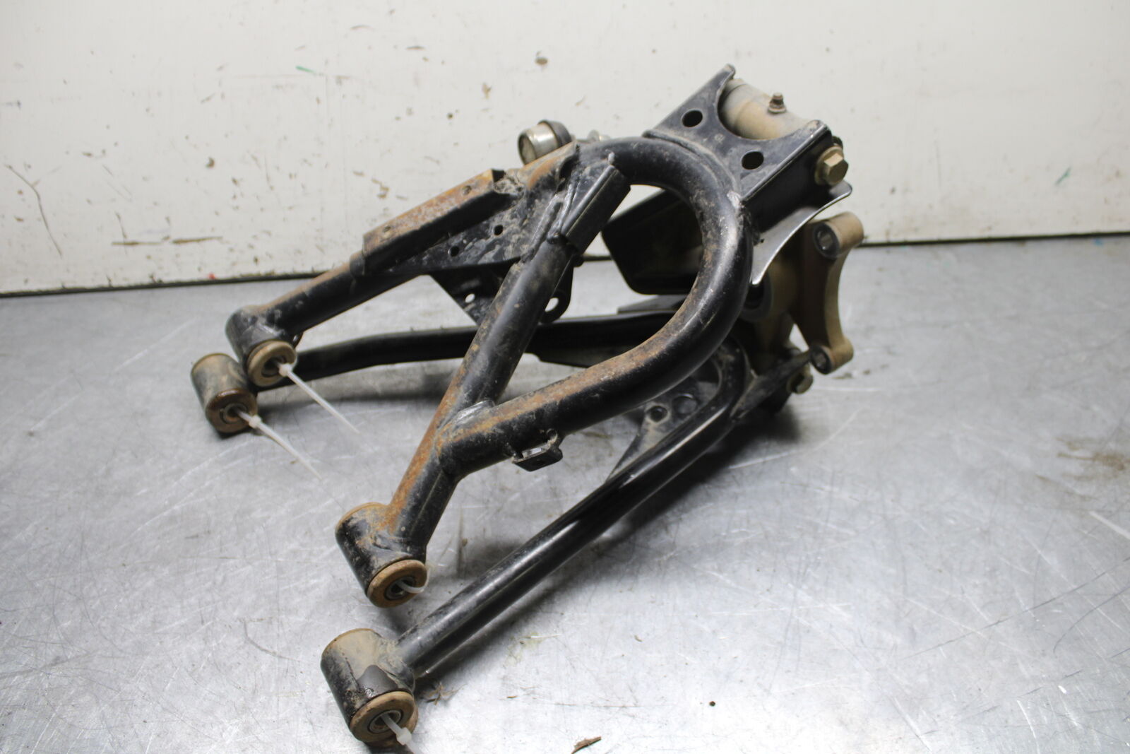 20-24 CF-MOTO CFORCE 600 TOURING LEFT CONTROL A ARMS / HUB SET BB715