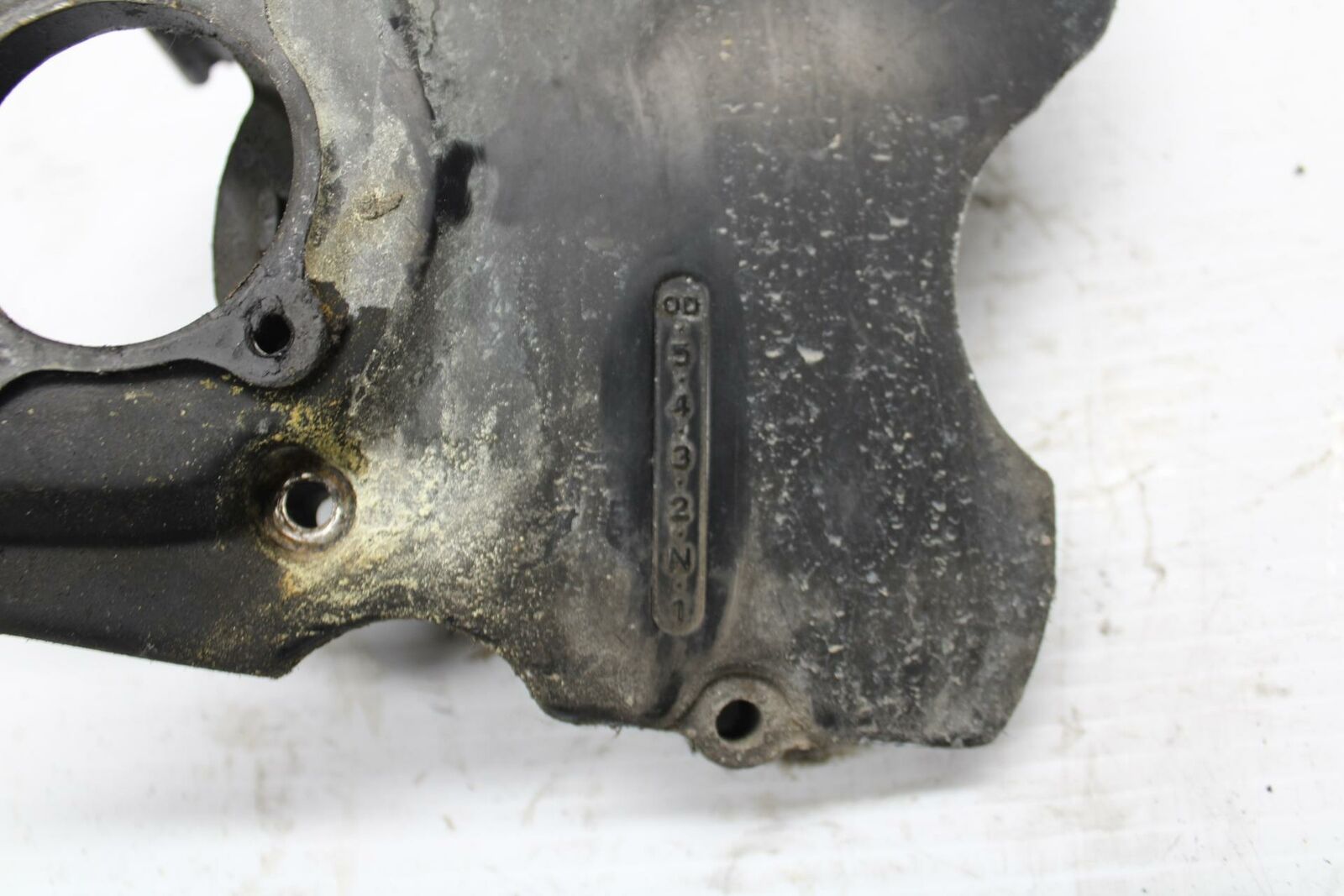 84-85 HONDA V30 MAGNA ENGINE SPROCKET COVER BB251