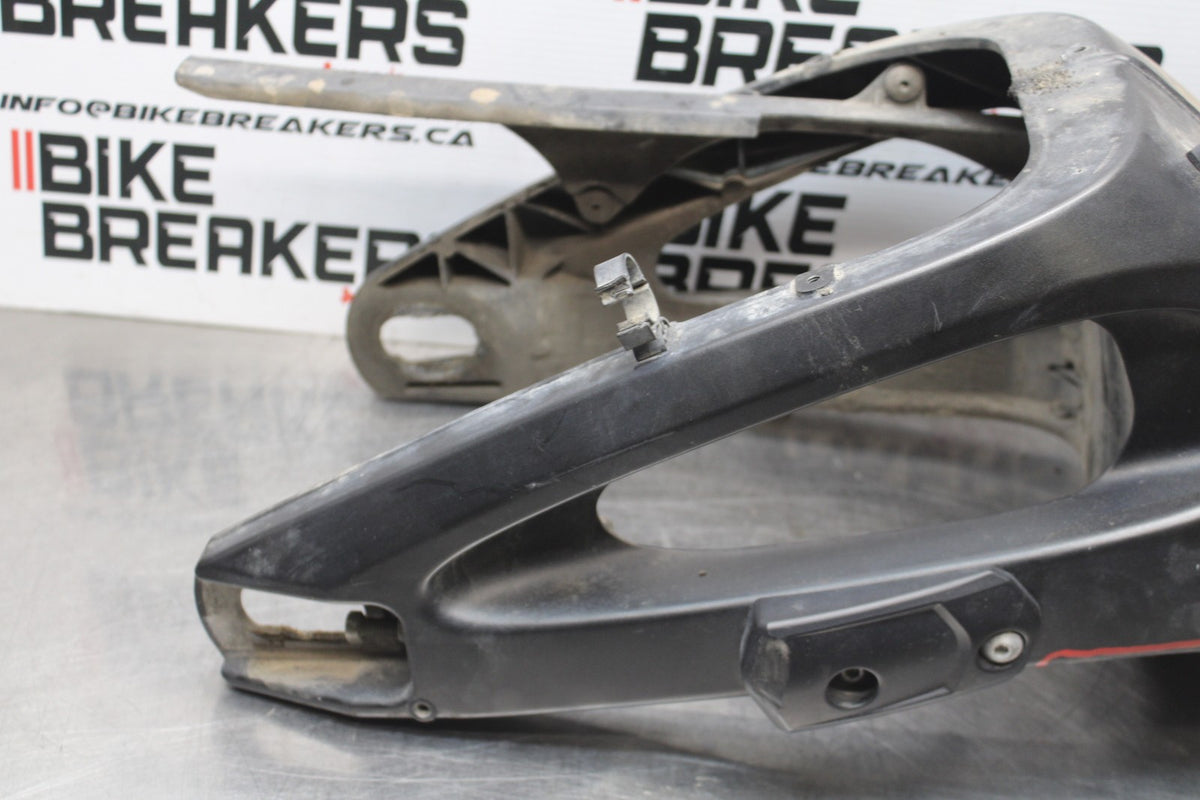 05 YAMAHA YZF R6 REAR SWINGARM BACK SUSPENSION SWING ARM BB858