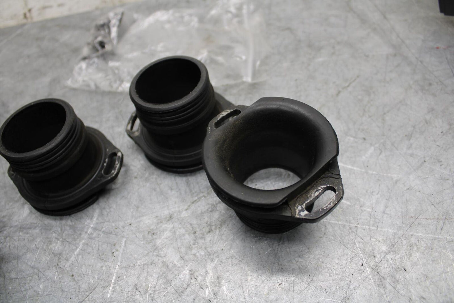 2002 Kawasaki Ninja ZX12R ZX1200B AIRBOX INTAKE VELOCITY STACKS BB48