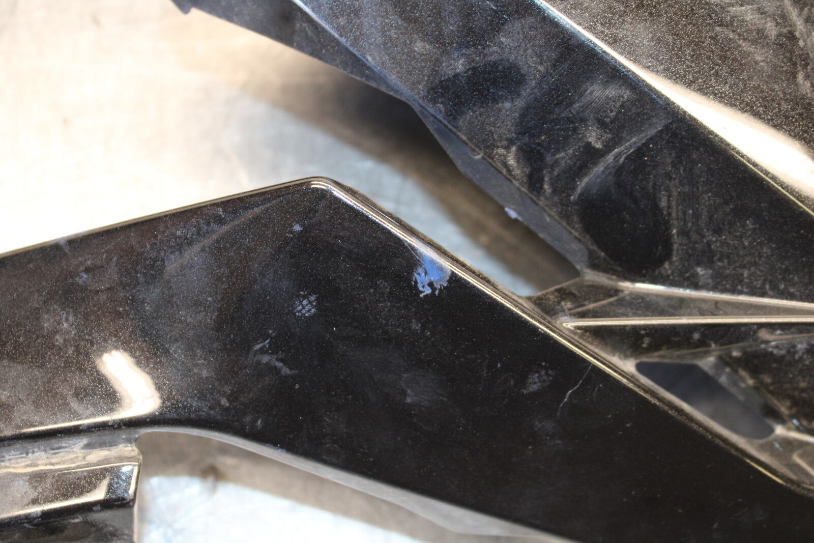 19-22 KAWASAKI Z400 LEFT RIGHT FRONT UPPER MID SIDE FAIRING COWL PLASTIC BB708