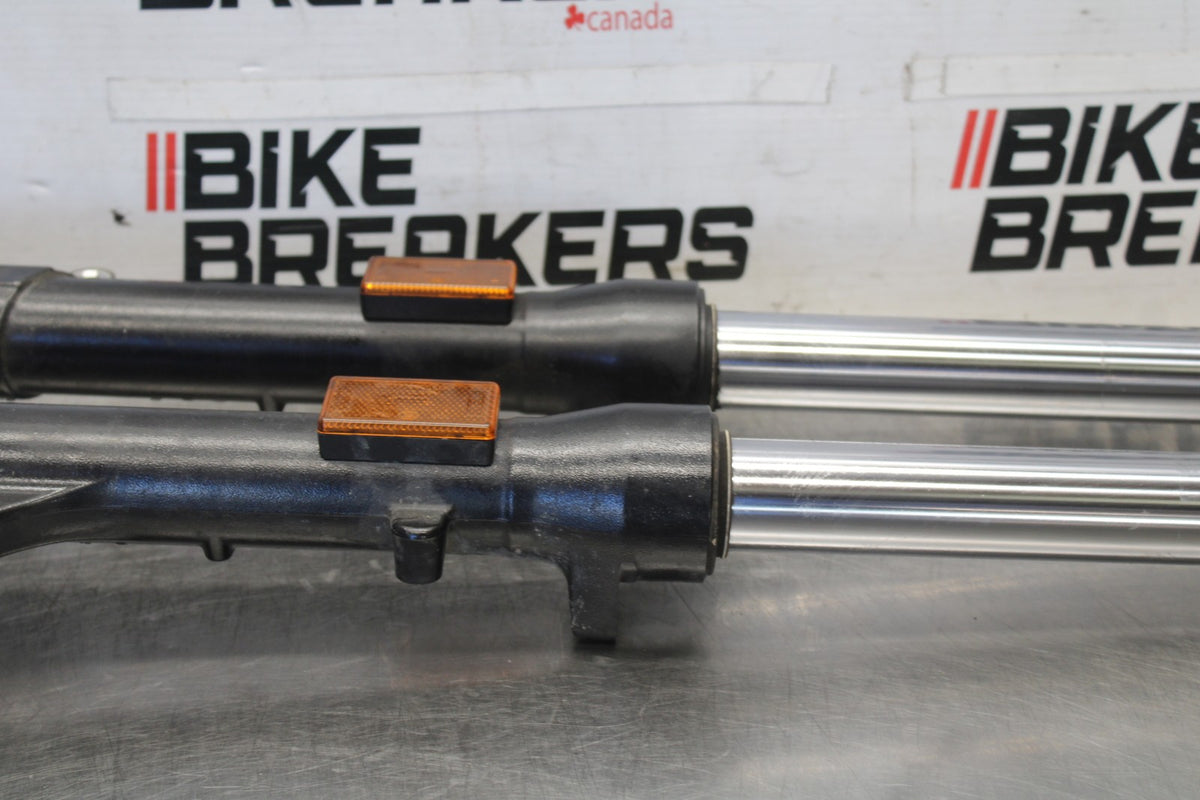 19 BMW F750GS FRONT FORKS SHOCK SUSPENSION SET PAIR BB938