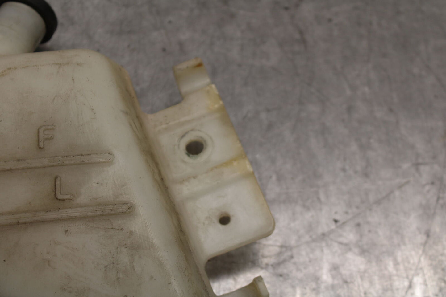 08-10 SUZUKI GSXR 600 COOLANT WATER TANK RESERVOIR BOTTLE BB116