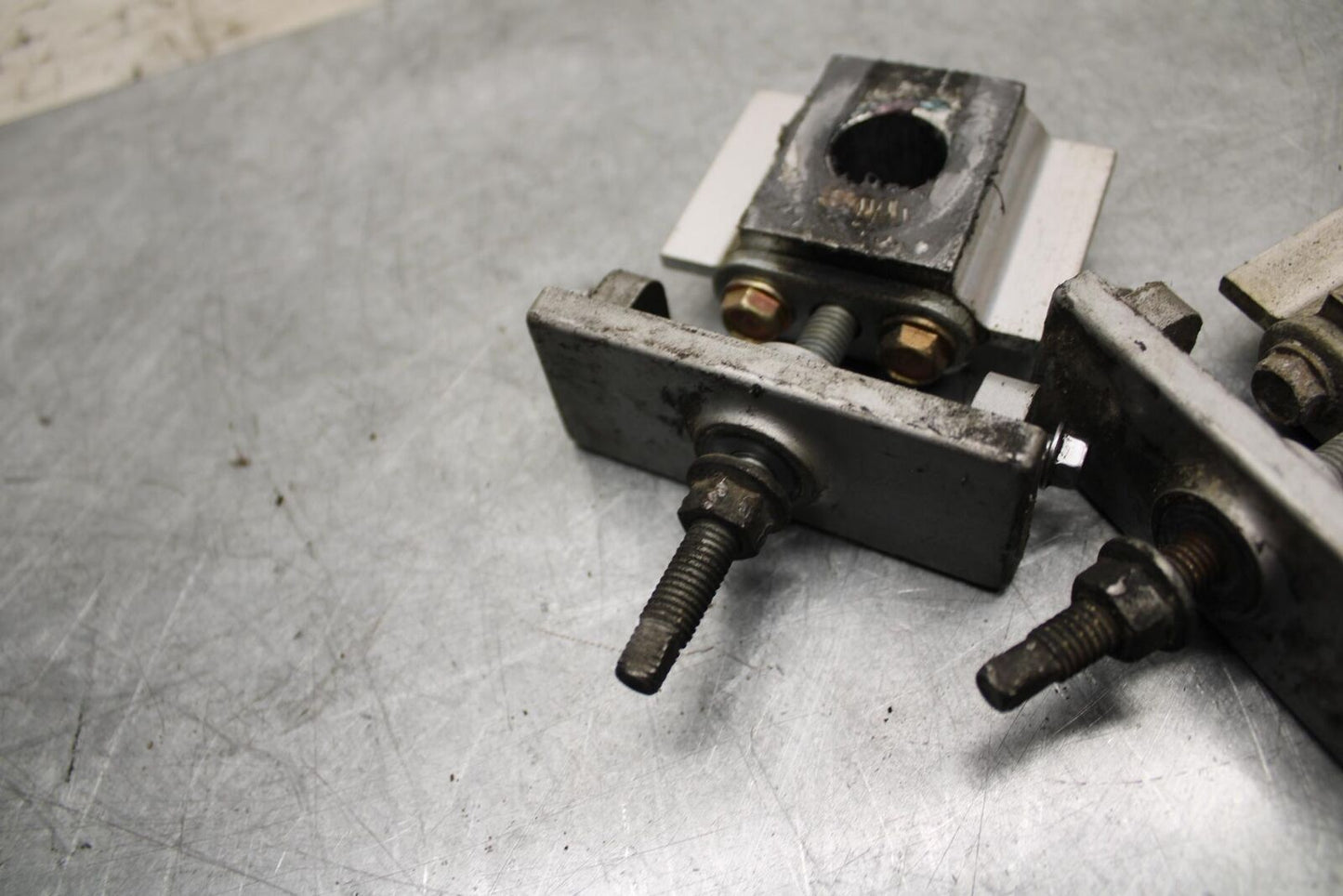 2001 Kawasaki Ninja ZX600E SWINGARM CHAIN TENSIONER ADJUSTMENT BRACKETS  BB547