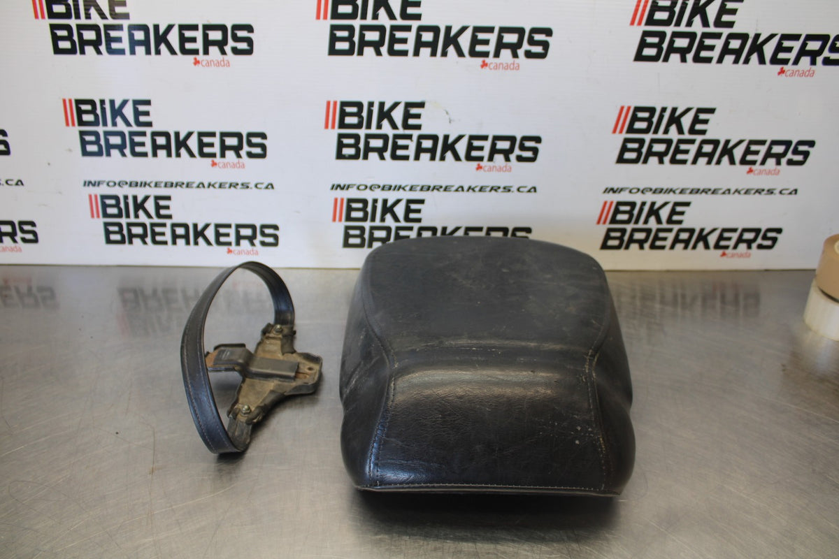 2006 Suzuki Boulevard C90 REAR BACK PASSENGER SEAT BB849